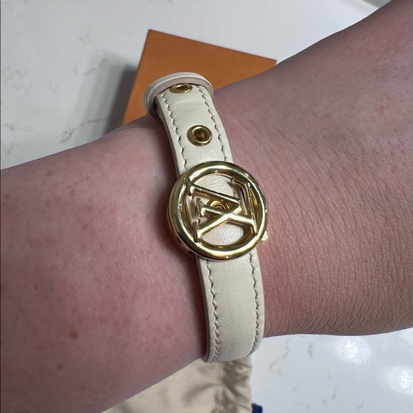 Louis Vuitton bracelet - Picture 1 of 7